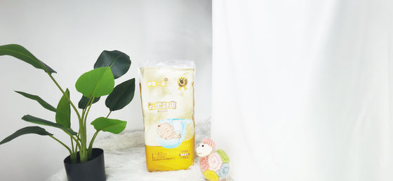 Fabryka OEM Producent komfortowych materiałów Pielucha dla niemowląt z jednorazową pieluchą dla niemowląt Softcare